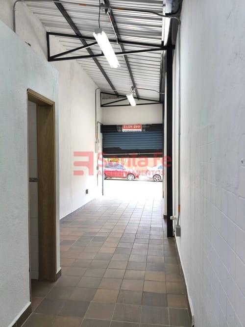 Local en arriendo en Granada, Medellín, 25 m² · foto 2 de 4