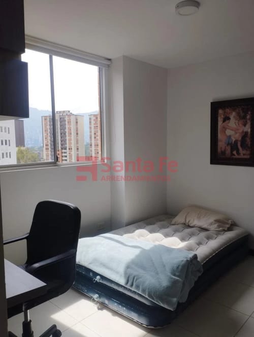Apartamento de 3 alcobas en arriendo en Loma De Los Bernal, Medellín, 80 m² · foto 10 de 10