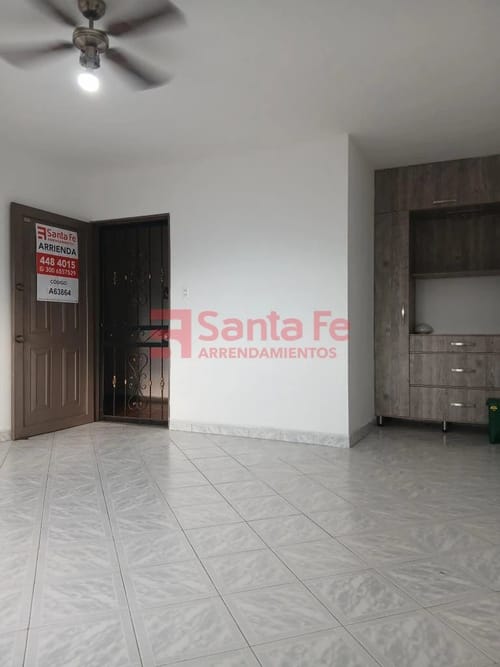 Oficina en arriendo en La Candelaria, Medellín, 15 m² · foto 3 de 4
