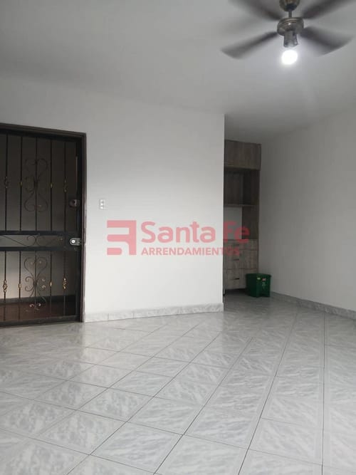 Oficina en arriendo en La Candelaria, Medellín, 15 m² · foto 4 de 4