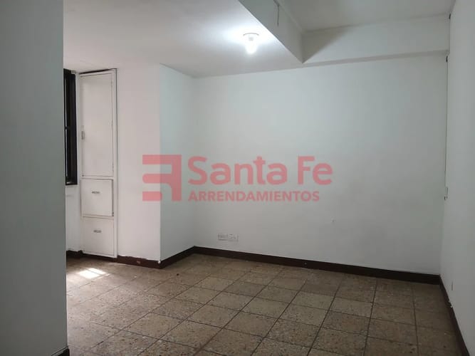 Oficina en arriendo en Villanueva, Medellín, 26 m² · foto 3 de 8