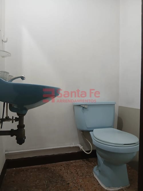 Oficina en arriendo en Villanueva, Medellín, 26 m² · foto 5 de 8