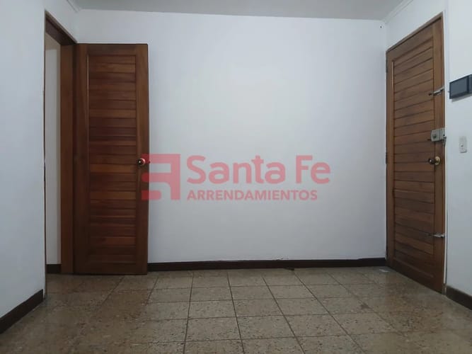 Oficina en arriendo en Villanueva, Medellín, 26 m² · foto 7 de 8