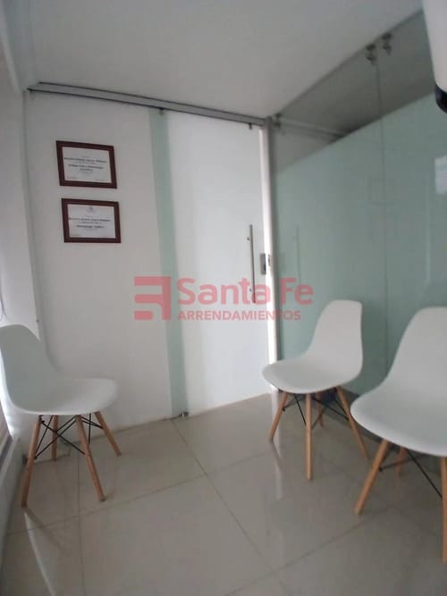 Local en arriendo en Belén, Medellín, 19 m² · foto 2 de 8