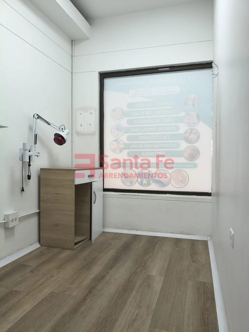 Bodega en arriendo en Terminal De Transporte, Medellín, 26 m² · foto 9 de 10