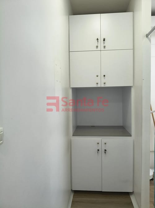 Bodega en arriendo en Terminal De Transporte, Medellín, 26 m² · foto 10 de 10