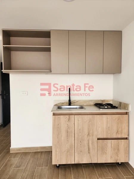 Apartamento de 1 alcoba en arriendo en La Floresta, Medellín, 20 m² · foto 4 de 8