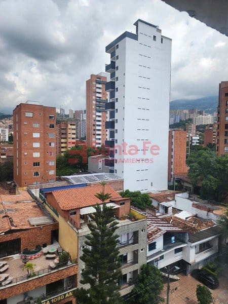 Apartamento de 1 alcoba en arriendo en La Floresta, Medellín, 20 m² · foto 8 de 8