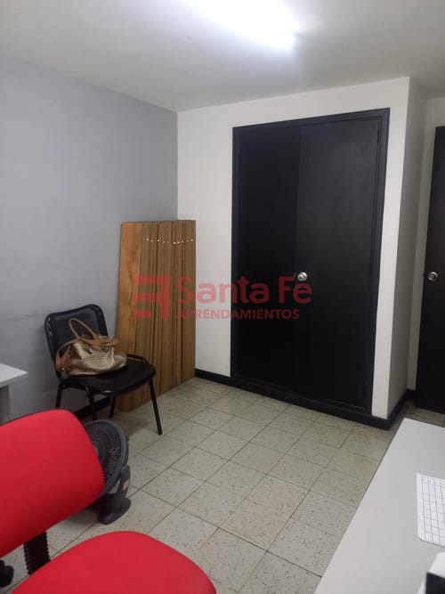 Oficina en arriendo en Boston, Medellín, 100 m² · foto 7 de 10