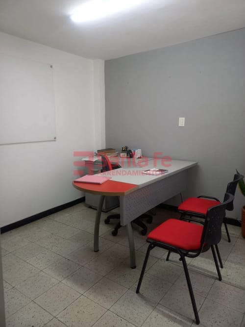 Oficina en arriendo en Boston, Medellín, 100 m² · foto 8 de 10