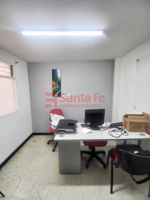 Oficina en arriendo en Boston, Medellín, 100 m² · foto 9 de 10
