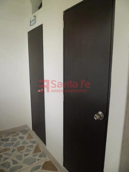 Oficina en arriendo en La Castellana, Medellín, 16 m² · foto 6 de 10