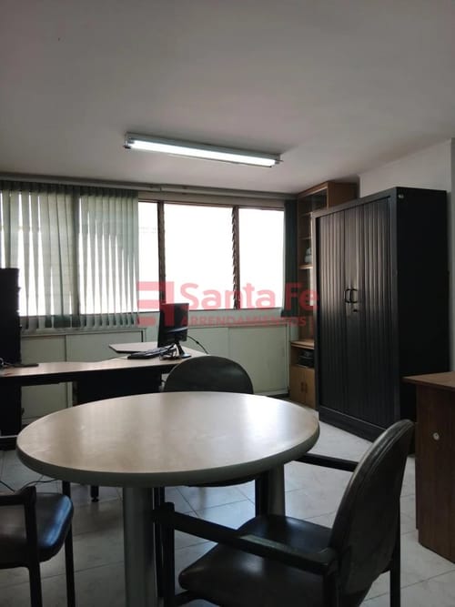 Oficina en arriendo en Boston, Medellín, 32 m² · foto 2 de 6