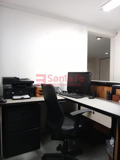 Oficina en arriendo en Boston, Medellín, 32 m² · foto 3 de 6