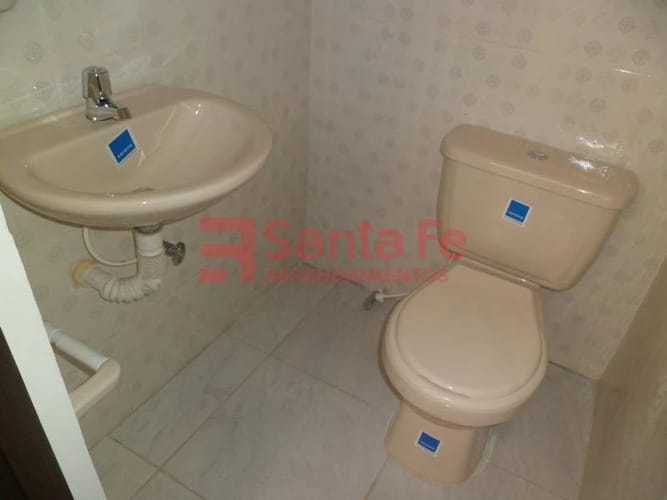 Oficina en arriendo en Las Acacias, Medellín, 16 m² · foto 2 de 10