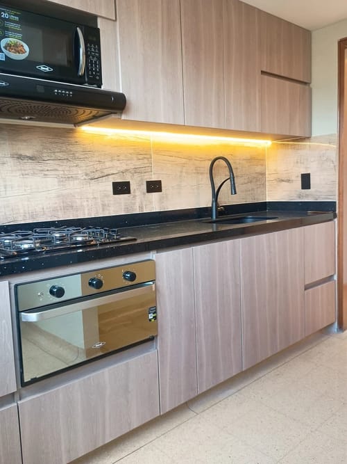 Apartamento de 4 alcobas en arriendo en La Castellana, Medellín, 110 m² · foto 7 de 10