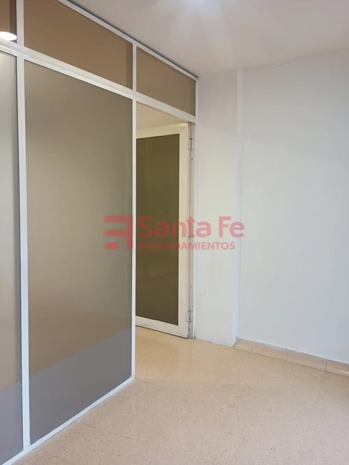 Oficina en arriendo en Nueva Villa De Aburrá, Medellín, 31 m² · foto 3 de 10