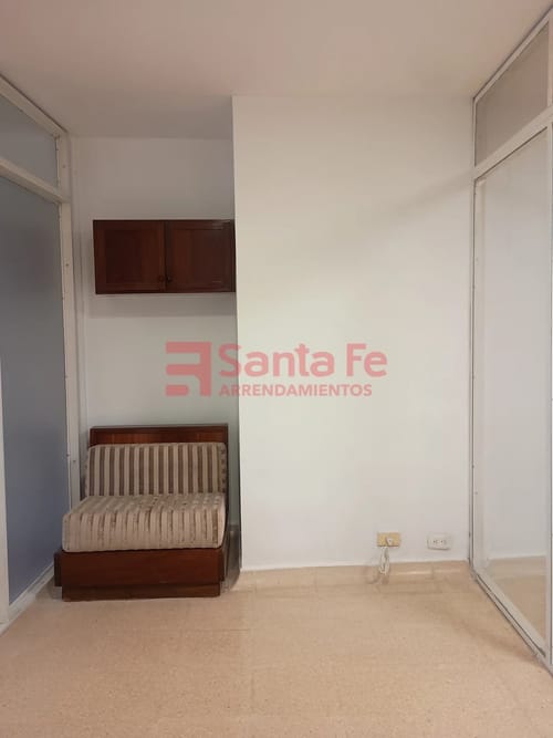 Oficina en arriendo en Nueva Villa De Aburrá, Medellín, 31 m² · foto 4 de 10