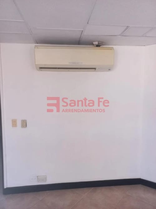 Oficina en arriendo en Guayaquil, Medellín, 20 m² · foto 6 de 7