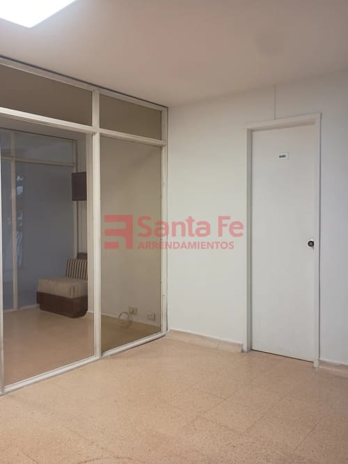Oficina en arriendo en Nueva Villa De Aburrá, Medellín, 31 m² · foto 7 de 10