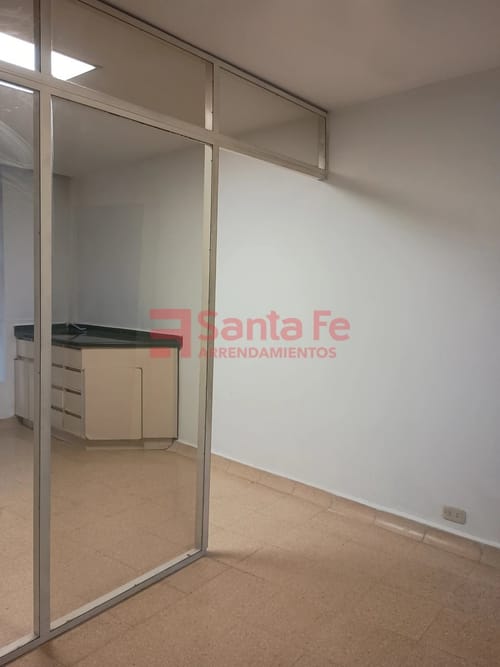 Oficina en arriendo en Nueva Villa De Aburrá, Medellín, 31 m² · foto 9 de 10
