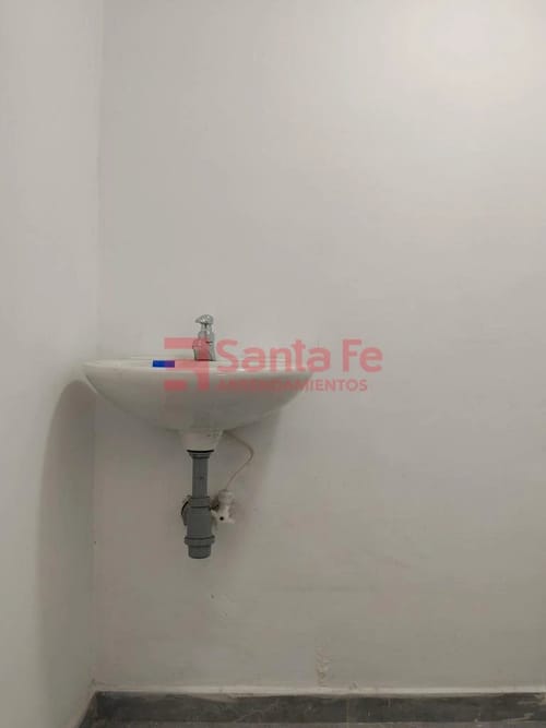 Bodega en arriendo en La Frontera, Medellín, 324 m² · foto 7 de 10