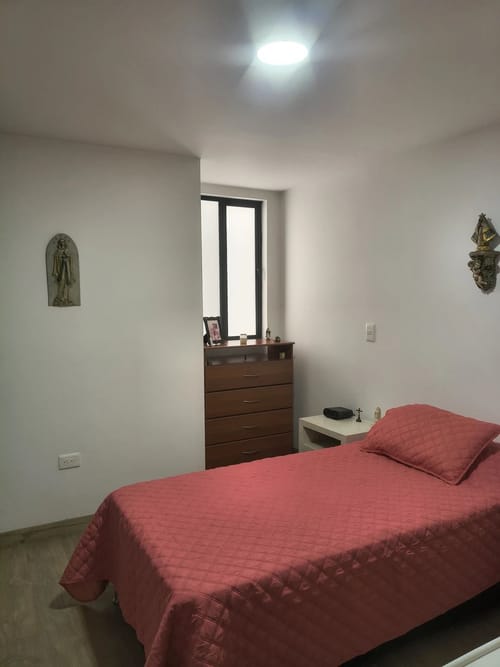 Apartamento de 2 alcobas en arriendo en Conquistadores, Medellín, 85 m² · foto 6 de 10