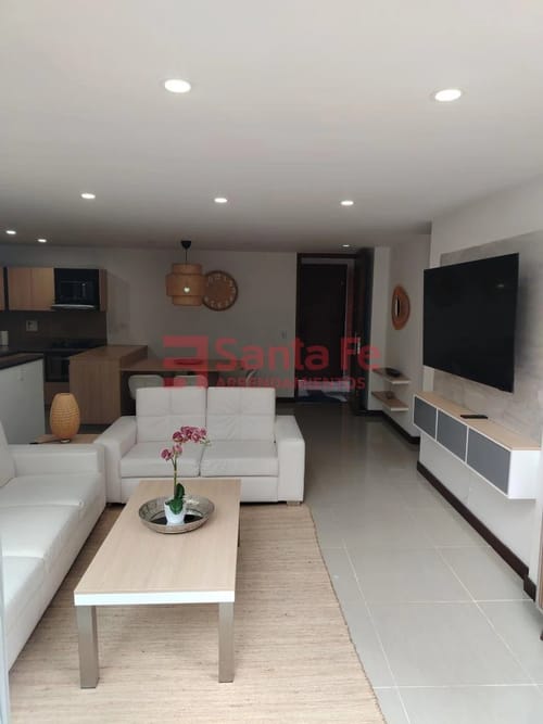 Apartamento de 3 alcobas en arriendo en Loma Del Esmeraldal, Envigado, 180 m² · foto 3 de 10