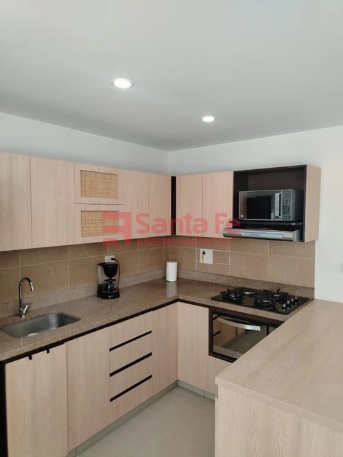 Apartamento de 3 alcobas en arriendo en Loma Del Esmeraldal, Envigado, 180 m² · foto 5 de 10