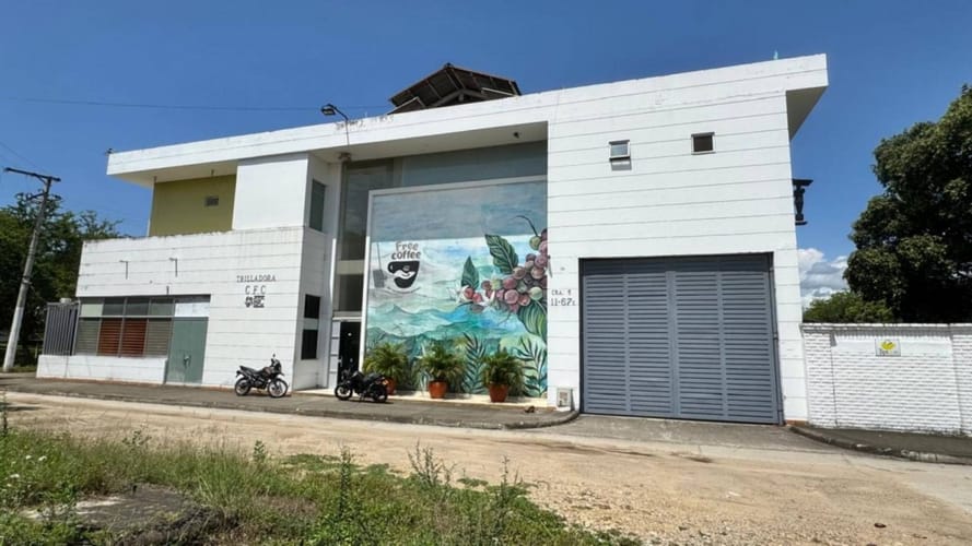 Bodega en venta en Neiva, 1192 m² · foto 2 de 13