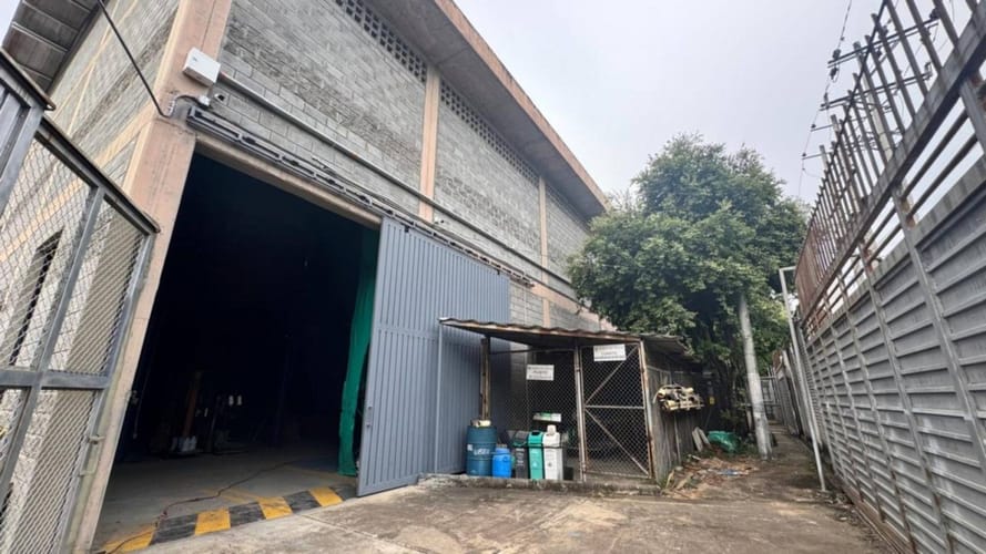 Bodega en venta en Neiva, 1192 m² · foto 10 de 13