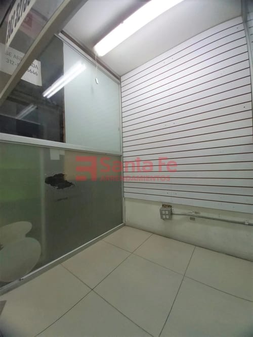 Local en arriendo en Villanueva, Medellín · foto 4 de 5