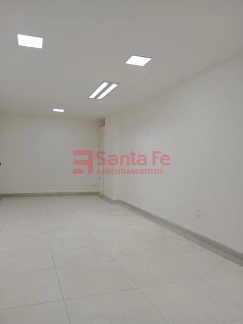 Local en arriendo en Villanueva, Medellín, 44 m² · foto 3 de 10