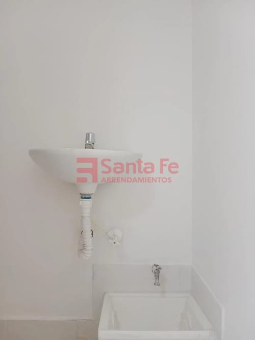Local en arriendo en Villanueva, Medellín, 44 m² · foto 9 de 10