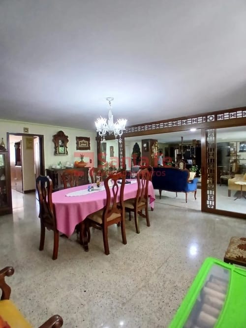 Apartamento en arriendo en La Candelaria, Medellín · foto 5 de 10