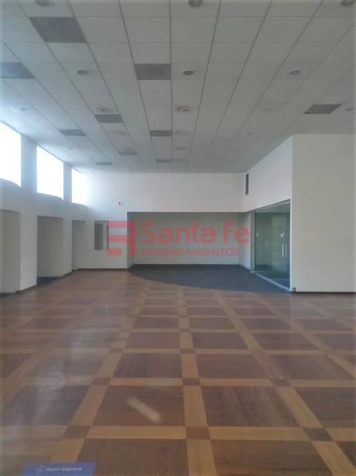 Local en arriendo en La Candelaria, Medellín, 540 m² · foto 4 de 10