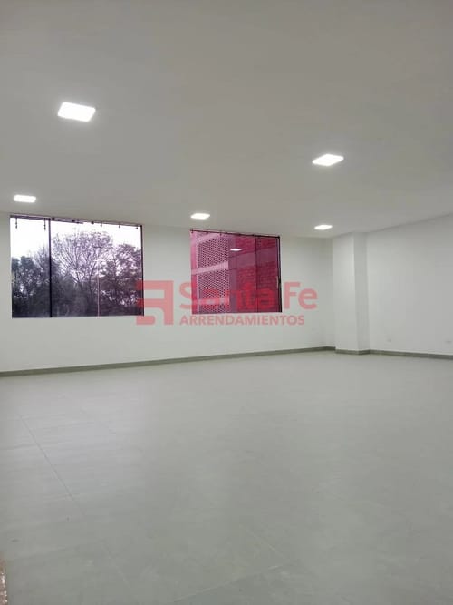 Local en arriendo en Suramericana, Medellín, 100 m² · foto 4 de 6