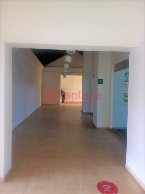 Local en arriendo en La Candelaria, Medellín, 540 m² · foto 8 de 10