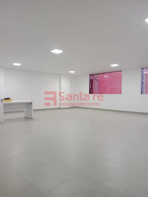 Local en arriendo en Suramericana, Medellín, 100 m² · foto 4 de 6