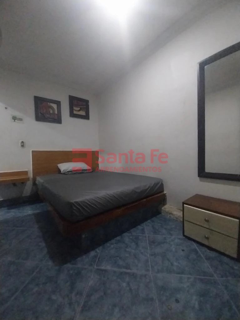 Casa en arriendo en La Candelaria, Medellín · foto 4 de 10
