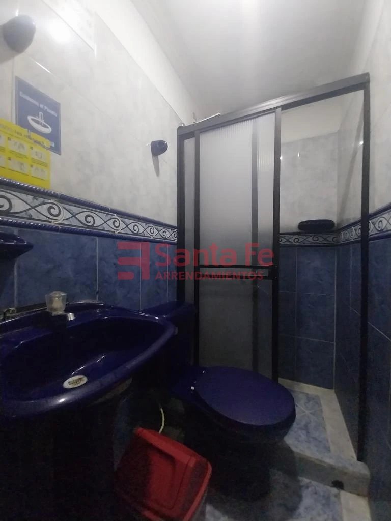 Casa en arriendo en La Candelaria, Medellín · foto 6 de 10