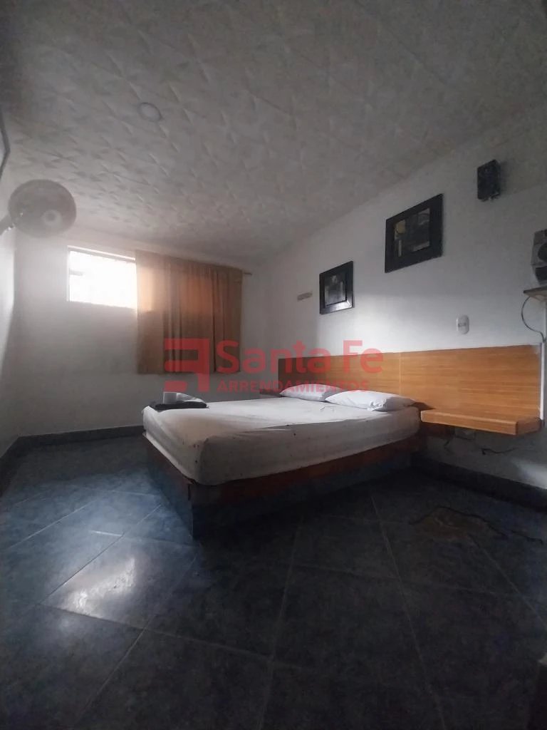 Casa en arriendo en La Candelaria, Medellín · foto 10 de 10