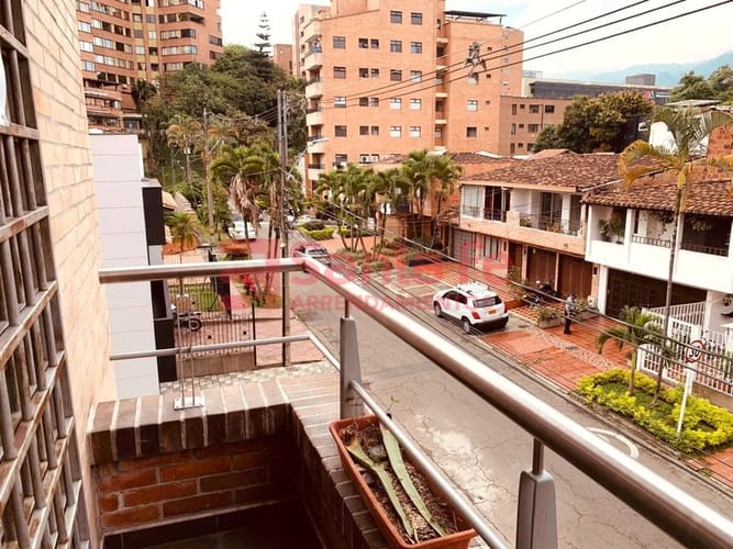 Apartamento de 3 alcobas en arriendo en Portal Sur, Envigado, 90 m² · foto 3 de 10