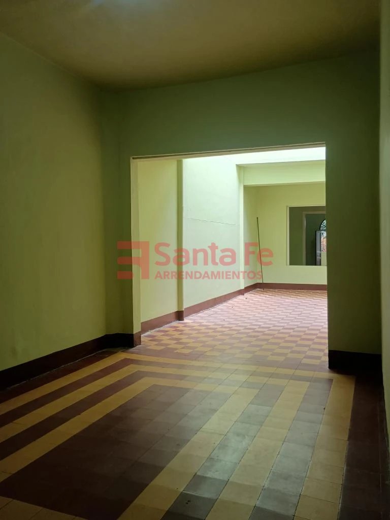 Casa en arriendo en Los Angeles, Medellín · foto 3 de 10