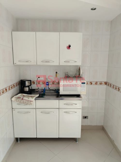 Local en arriendo en Conquistadores, Medellín, 120 m² · foto 3 de 10