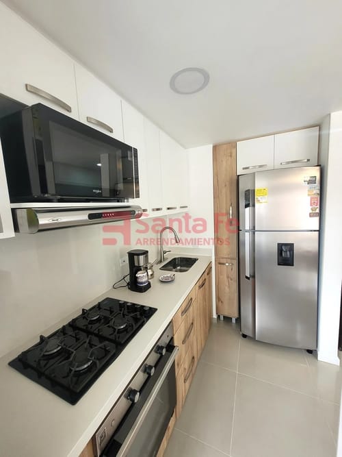 Apartamento de 3 alcobas en arriendo en La Paz, Envigado, 78 m² · foto 8 de 10