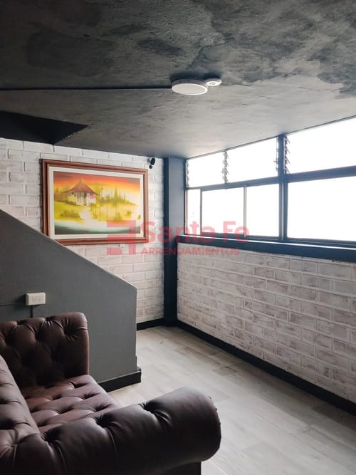 Casa de 6 alcobas en arriendo en Boston, Medellín, 400 m² · foto 5 de 10