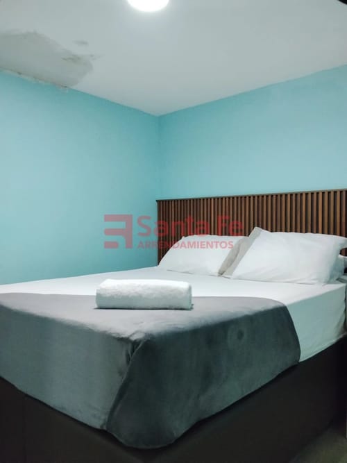 Casa de 6 alcobas en arriendo en Boston, Medellín, 400 m² · foto 10 de 10