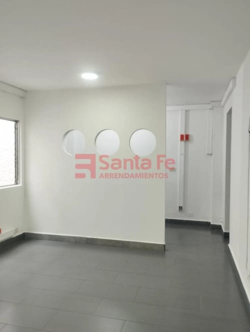 Oficina en arriendo en Conquistadores, Medellín, 65 m² · foto 8 de 10