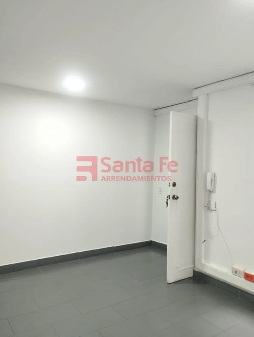 Oficina en arriendo en Conquistadores, Medellín, 65 m² · foto 10 de 10